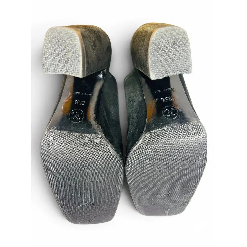 Chanel Vintage CC Logo Black Suede Block Heel Mules 35.5 Square Toe Slides Italy